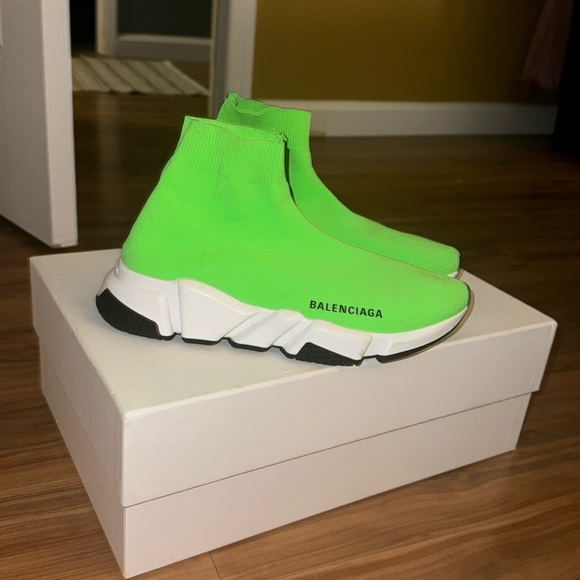 Authentic Balenciaga Knit Sneakers - Picture 1 of 5